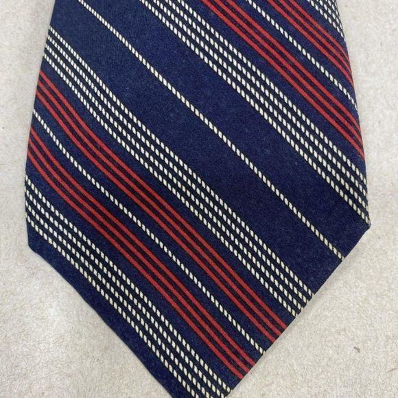 Yves Saint Laurent YSL 🐾  Authentic Maroon & Navy Silk Italian Tie w/COA - Picture 3 of 7